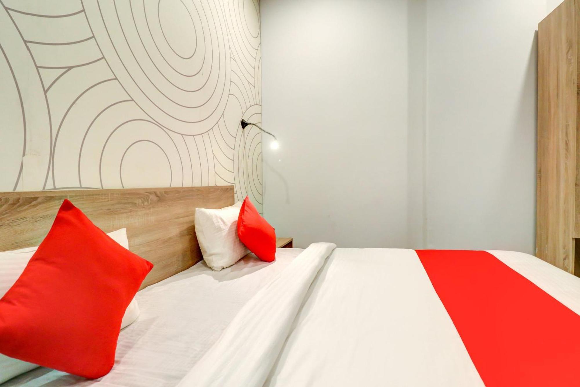 Hotel O Jps Grand Hotel Νέο Δελχί Εξωτερικό φωτογραφία