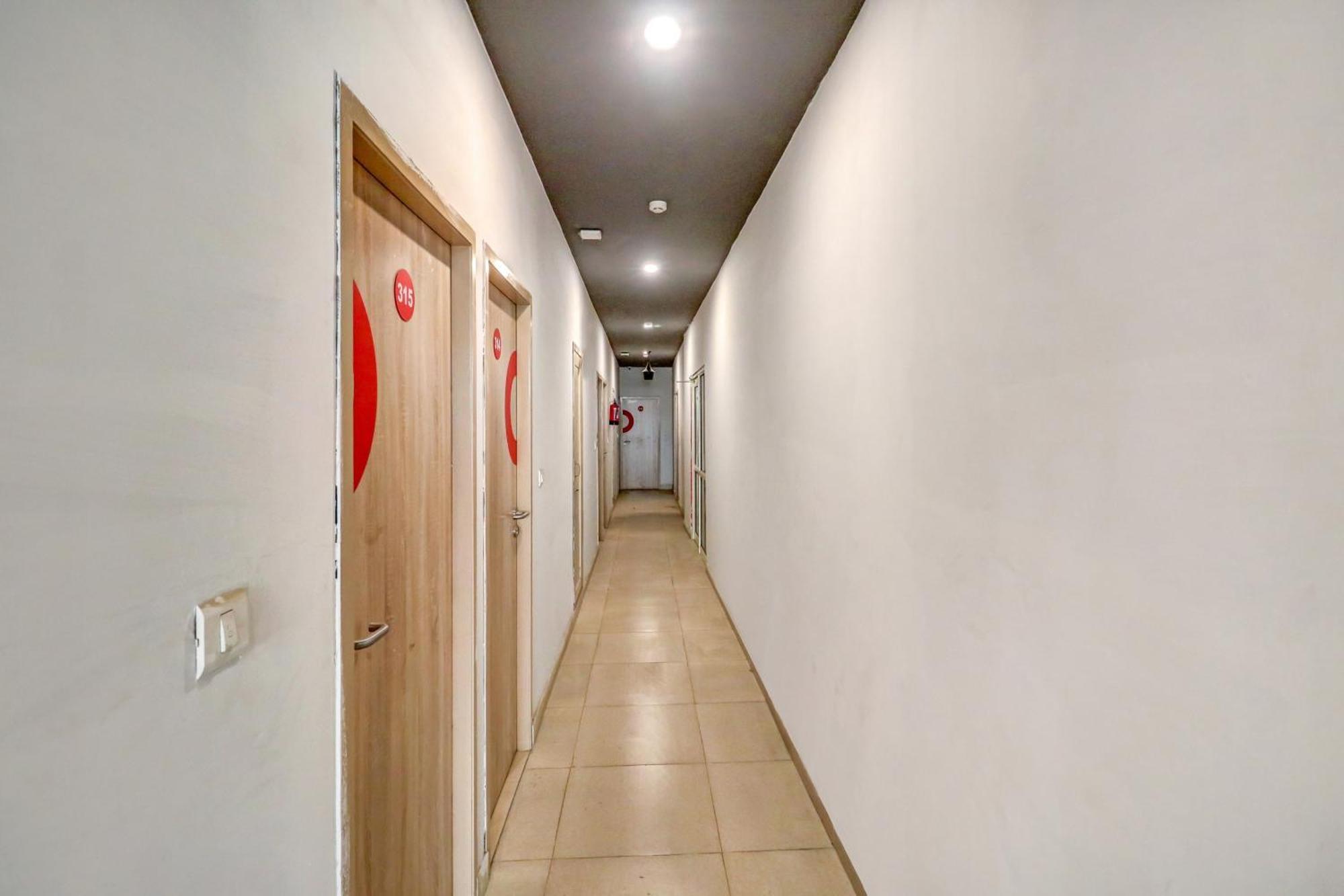 Hotel O Jps Grand Hotel Νέο Δελχί Εξωτερικό φωτογραφία